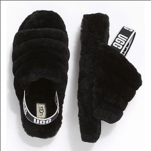 UGG slippers Fluff Yeah slides black